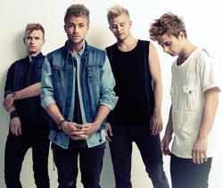 Фотография A Friend In London