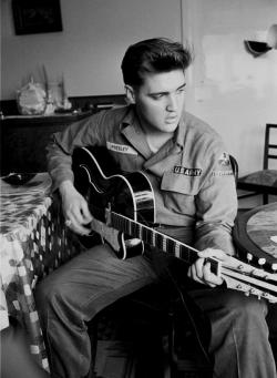 Фотография Elvis Presley