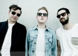 Фотография Two Door Cinema Club