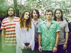 Фотография Family of the Year