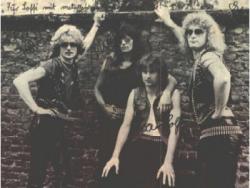 Фотография Running Wild